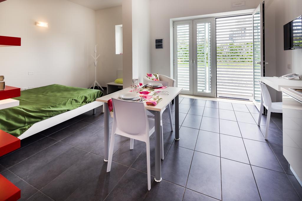 Residence Peloni Arezzo Bagian luar foto