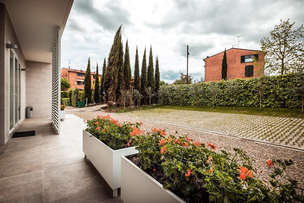 Residence Peloni Arezzo Bagian luar foto
