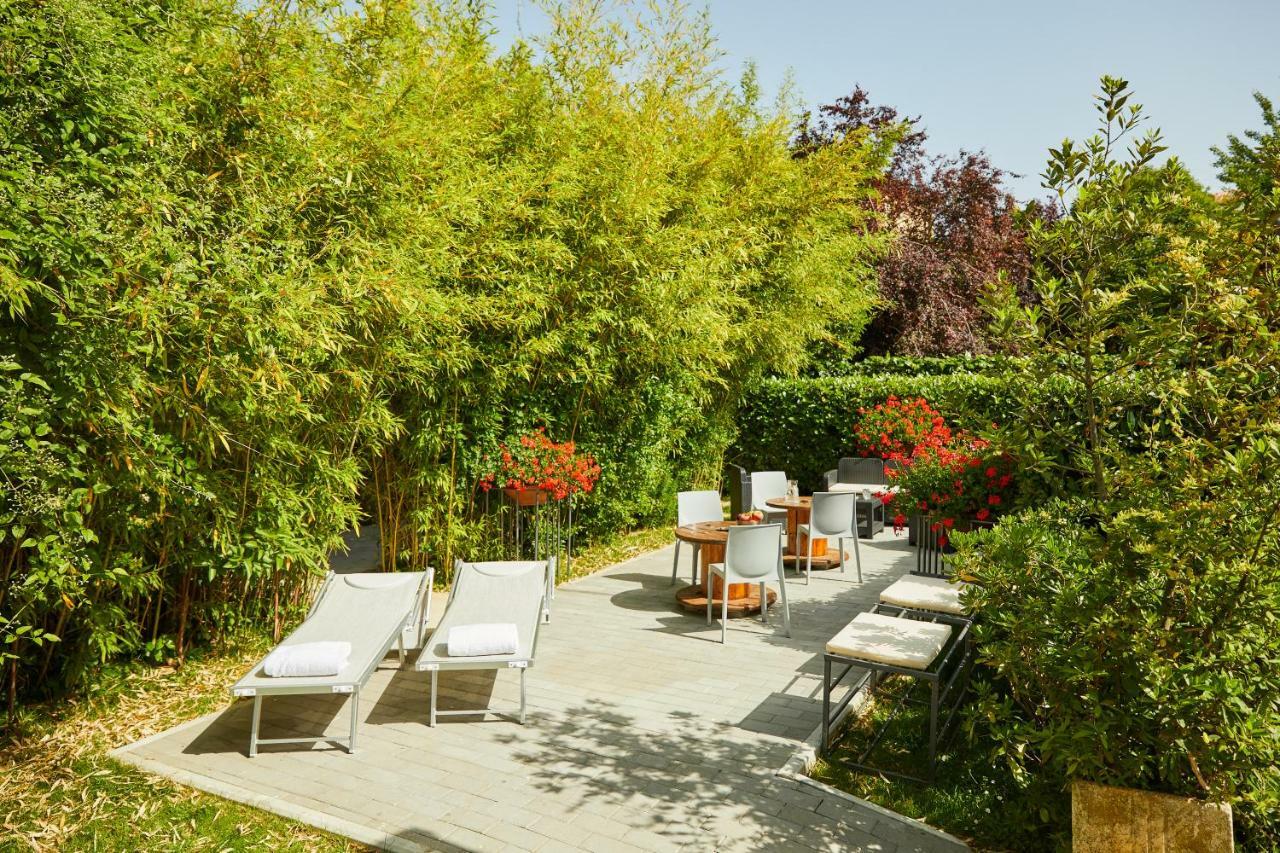 Residence Peloni Arezzo Bagian luar foto
